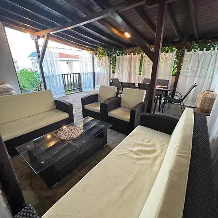 Kombani 3 * スヴェティ・ヴラス