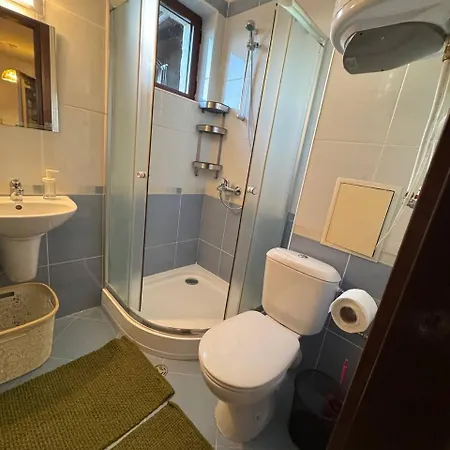 アパート Kombani 3 *