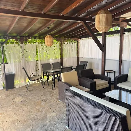 Kombani 3 アパート *