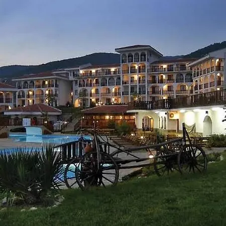 Kombani 3 アパート