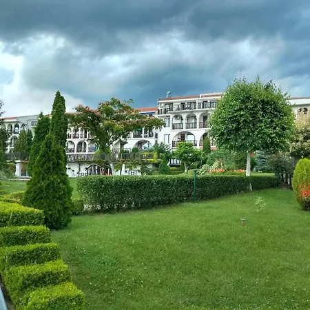 Kombani 3 * スヴェティ・ヴラス