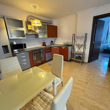 Kombani 3 * Sveti Vlas