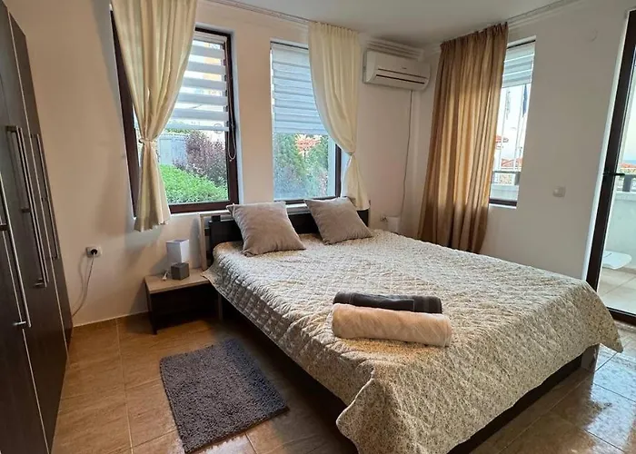 Апартамент Kombani 3