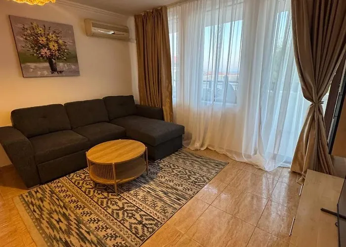 Kombani 3 * Свети Влас