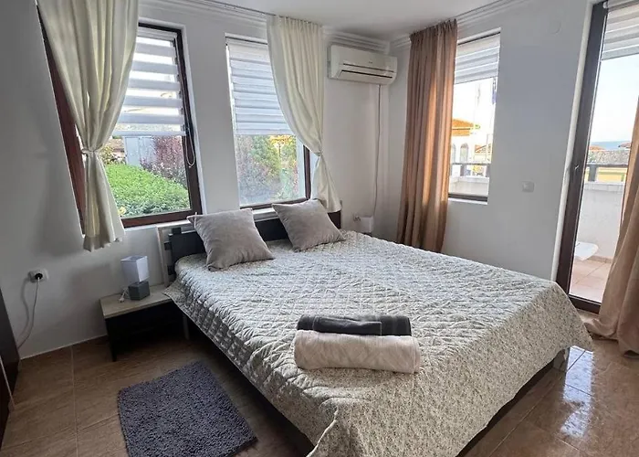 Апартамент Kombani 3