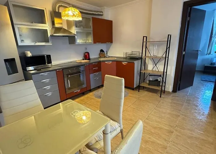 Kombani 3 * Свети Влас