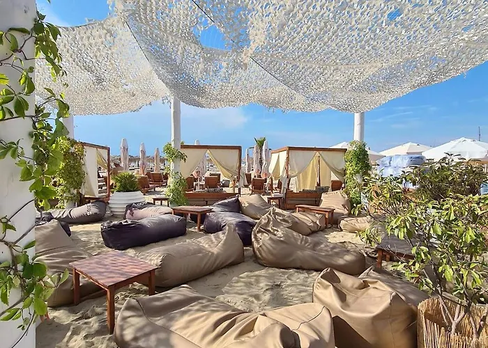 Апартамент Kombani 3