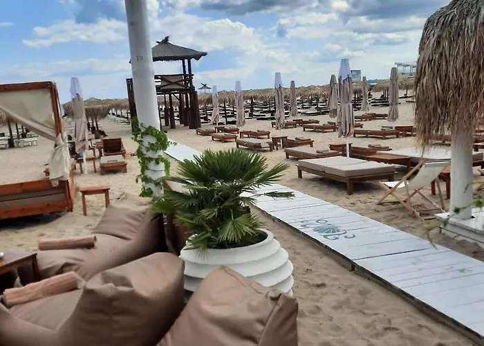 Апартамент Kombani 3